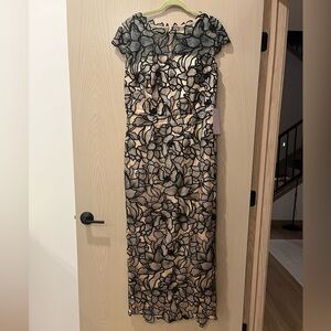 BRAND NEW Lynwood Cap Sleeve Floral Dress by JS Collections